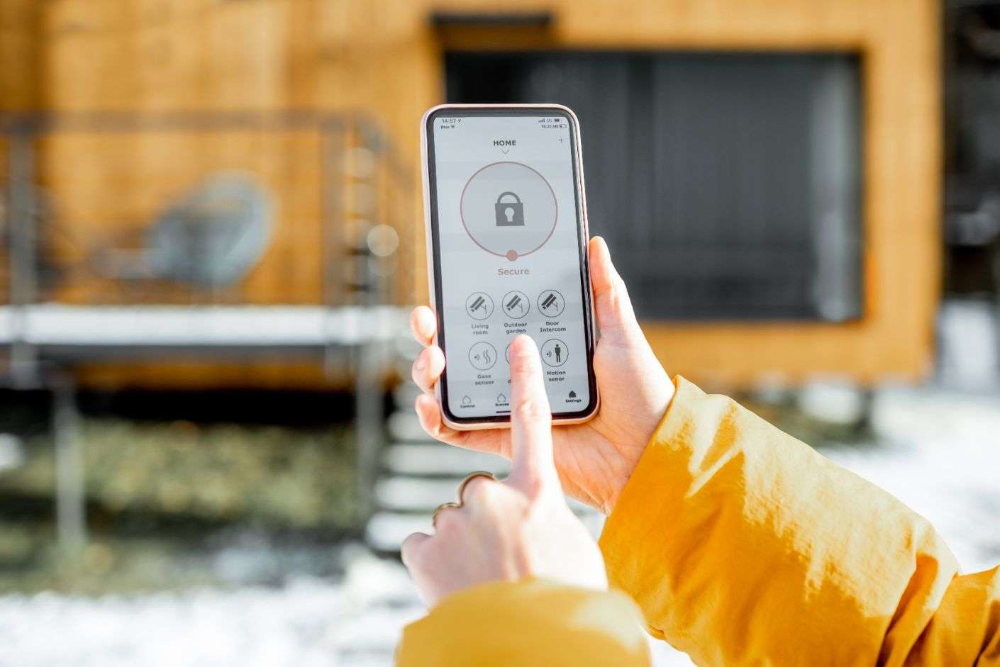 controlling-home-security
